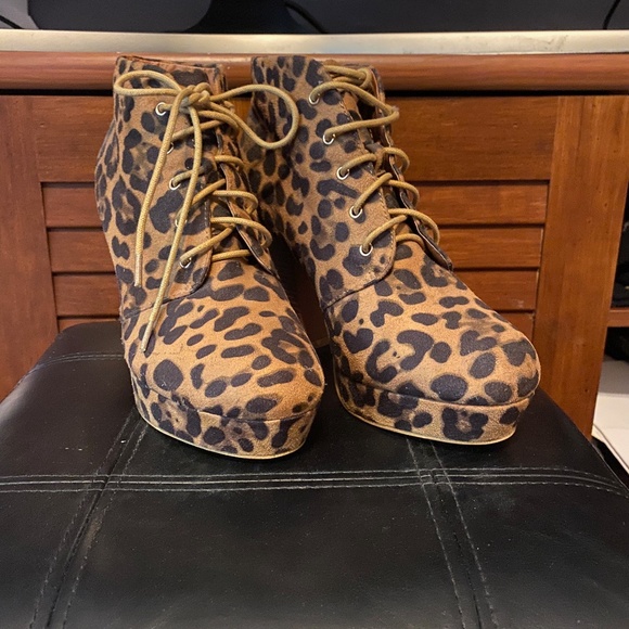 Shoes - Picture 3 of 3